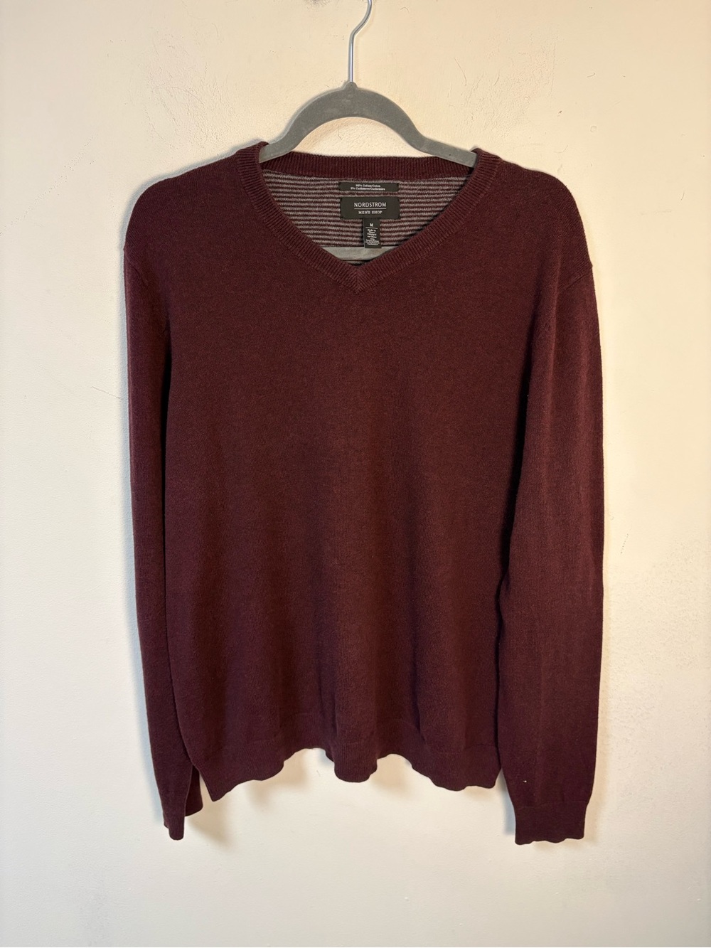Nordstrom Men’s V-Neck Sweater Burgundy  Cotton Cashmere Blend Medium